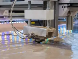FormStep: Bearbeitung einer Form an der CNC-Fräse
