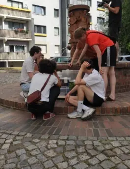 Future Fountain: Präsentation am Stadtbrunnen mit Besuchern