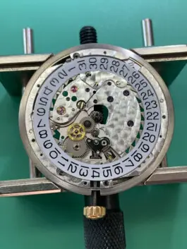 Uhrwerk Jaeger-LeCoultre 889-1, Aufnahme 3 